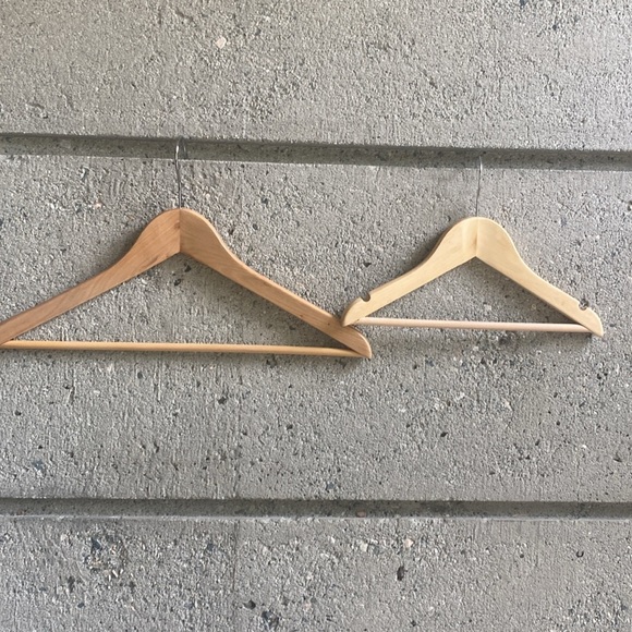 20x little kid wood hangers - Picture 3 of 3